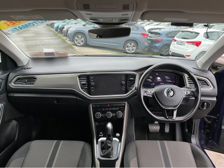 2021 Volkswagen T-Roc STYLE DESIGN PACK AUTOMATIC 2.0 DIESEL //LOW MILES//ADAPTIVE CRUISE CONTROL//KEYLESS ENTRY//REVERSE CAMERA// €26,950 thumbnail