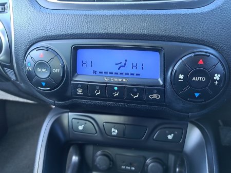 2013 Hyundai ix35 - thumbnail 25