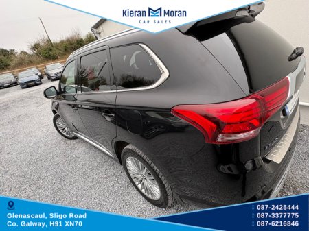 2019 Mitsubishi Outlander - thumbnail 6