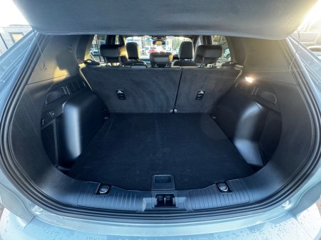 2025 Ford Kuga ST-Line X thumbnail