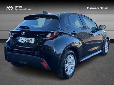 2024 Toyota Yaris - view 2