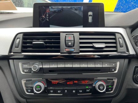 2015 BMW 3 Series - thumbnail 7