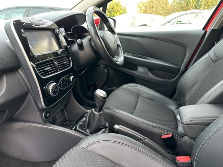 2019 Renault Clio - thumbnail 13