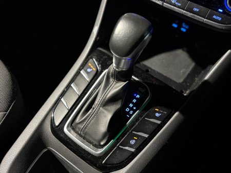 2017 Hyundai Ioniq 1.6 Petrol Hybrid - Auto €12,990 thumbnail