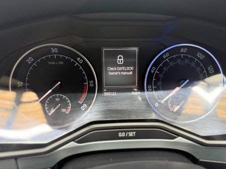 2016 Skoda Superb - thumbnail 20