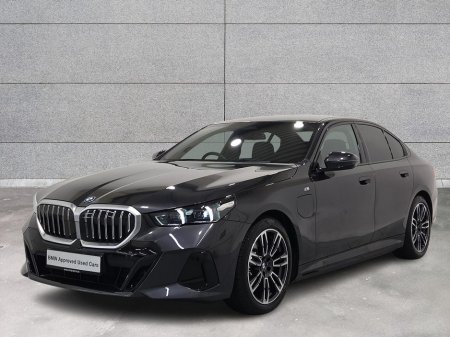 2025 BMW 5 Series - thumbnail 26