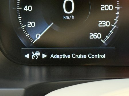 2019 Volvo S90 D4 190hp Momentum Geartronic thumbnail