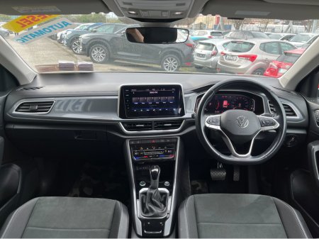 2023 Volkswagen T-Roc - thumbnail 14