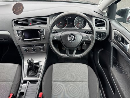 2013 Volkswagen Golf - thumbnail 15