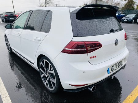 2016 Volkswagen Golf GOLF GTI CLUBSPORT TRACK EDITION 2016 (162) €24,995 thumbnail