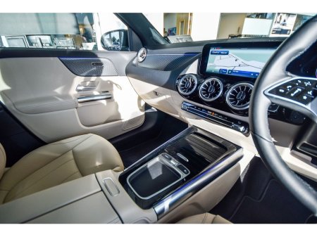 2026 Mercedes-Benz GLA Class 180d Progressive Night Pack Auto €58,950 thumbnail