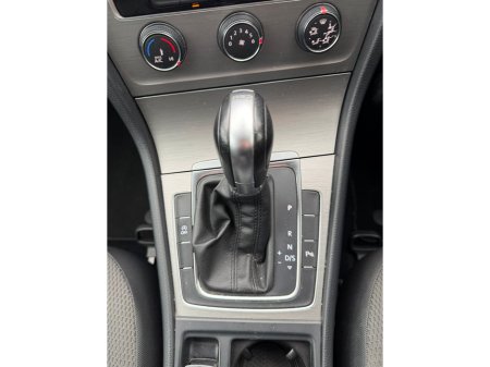 2015 Volkswagen Golf CL 1.6 TDI D7F 110HP 5DR AUTO €12,990 thumbnail