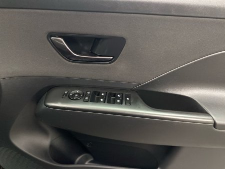 2024 Hyundai Kona - thumbnail 11