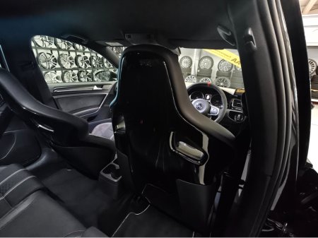 2016 Volkswagen Golf GTI Clubsport Track Edition//LOW KMs €29,450 thumbnail