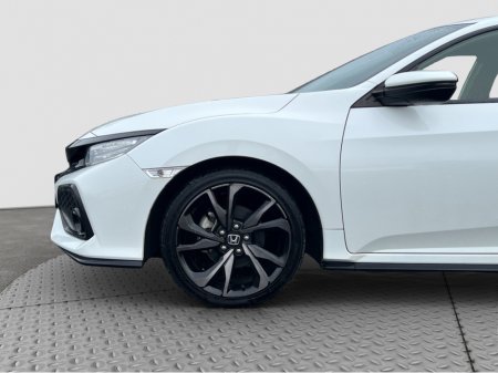 2018 Honda Civic 2018 Honda Civic 1.5 Turbo Sport  Automatic €18,950 thumbnail