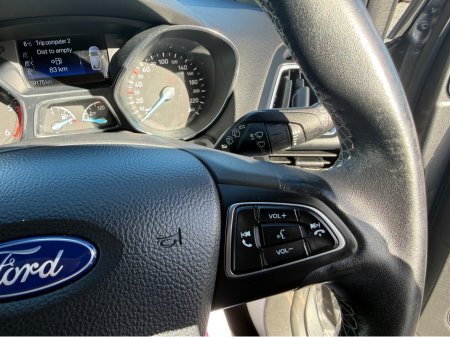 2017 Ford Kuga - thumbnail 27