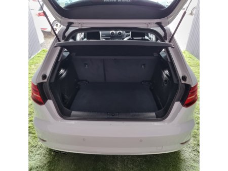 2019 Audi A3 - thumbnail 9