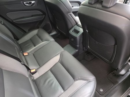 2025 Volvo XC60 *BLACK EDITION PLUS*PHEV*T6* €62,950 thumbnail