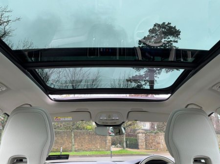 2023 Volvo XC60 BLONDE LEATHER PLUS BRIGHT T6 RECHARGE €45,995 thumbnail