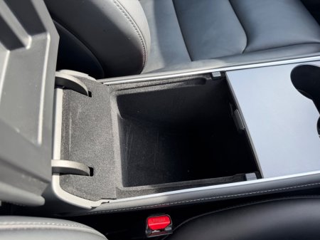 2023 Tesla Model Y - thumbnail 32