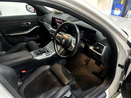 2023 BMW 3 Series - thumbnail 10