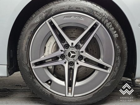 2025 Mercedes-Benz C Class C300e AMG Line €58,950 thumbnail