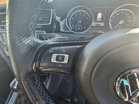 2016 Volkswagen Golf - thumbnail 19