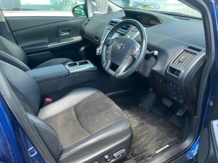 2015 Toyota Prius Alpha HYBRID/ AUTO FINANCE AVAILABLE €14,900