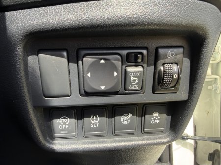 2017 Nissan Juke - thumbnail 21