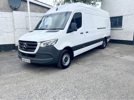 2025 Mercedes-Benz Sprinter - photo 34