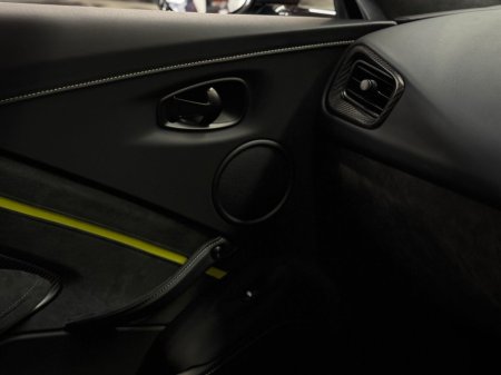 2024 Aston Martin Vantage F1 EDITION V8 thumbnail