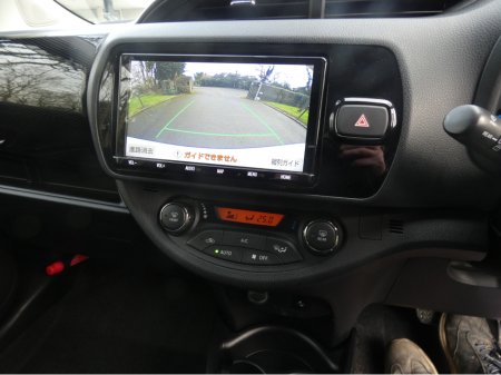 2019 Toyota Yaris - thumbnail 10