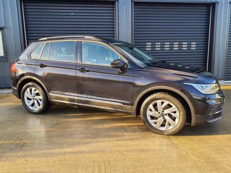 2022 Volkswagen Tiguan LIFE TDI DSG €37,950