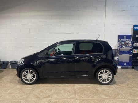 2014 Volkswagen up! DBA-AACHY 5DR €7,490 thumbnail