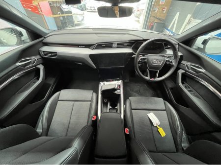 2022 Audi e-tron - thumbnail 18