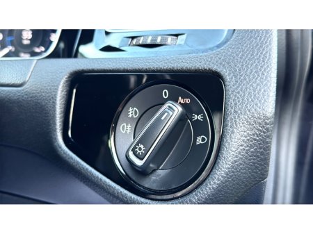 2018 Volkswagen Golf HIGHLINE 1.4TSI MK7.5 *32,000KM*AS NEW €21,900 thumbnail
