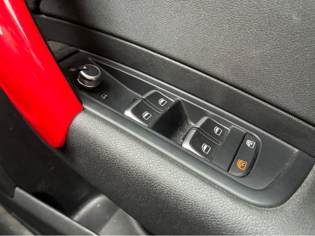 2015 Audi A1 DBA-8XCHZ 5DR AUTO €12,900 thumbnail