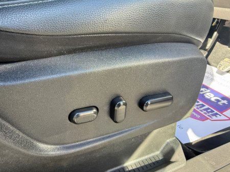 2017 Ford Kuga - thumbnail 19