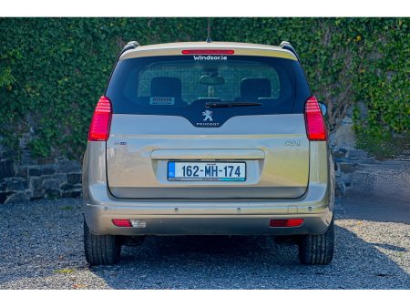 2016 Peugeot 5008 - photo 4