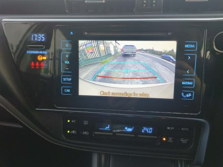 2016 Toyota Auris - thumbnail 11