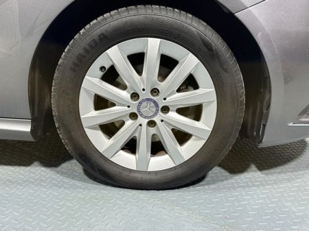 2013 Mercedes-Benz B Class B 180 CDi €10,800 thumbnail