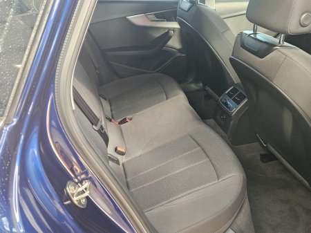 2022 Audi A4 - thumbnail 5