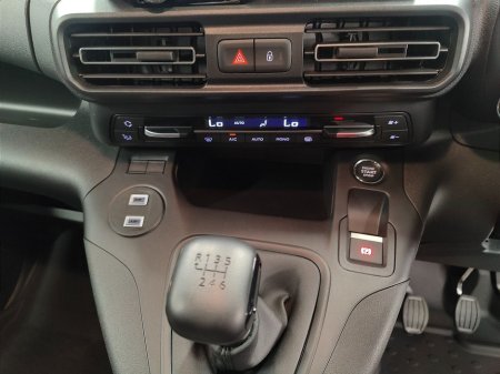 2025 Citroen Berlingo LWB Enterprise Plus From €109 Per Week €24,032 thumbnail