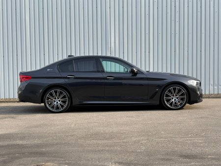 2018 BMW 5 Series - thumbnail 4
