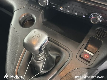 2022 Vauxhall Combo - thumbnail 18