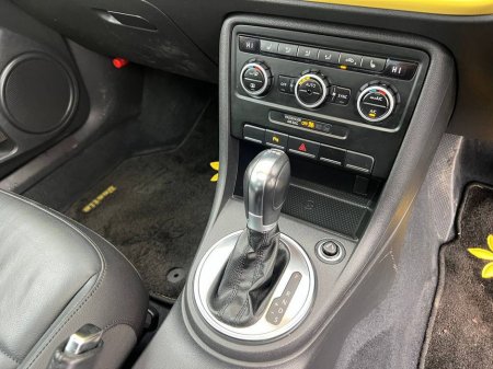 2014 Volkswagen Beetle DESIGN 1.2 TSI // OPENING PAN ROOF // LEATHER HEATED SEATS // PARKING SENSORS €11,950 thumbnail