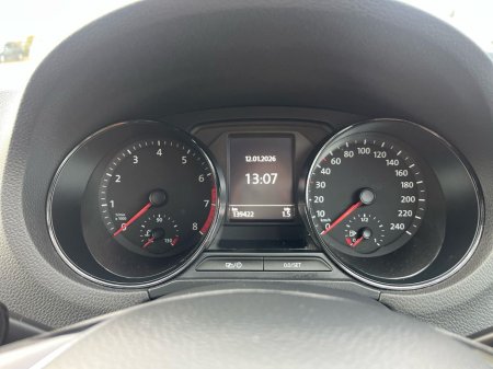 2017 Volkswagen Polo 1L 60HP Trendline €11,900 thumbnail