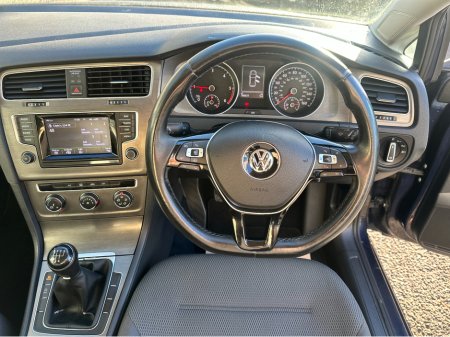 2013 Volkswagen Golf 1.6 TDI SE BLUEMOTION 105PS 5DR €6,300 thumbnail