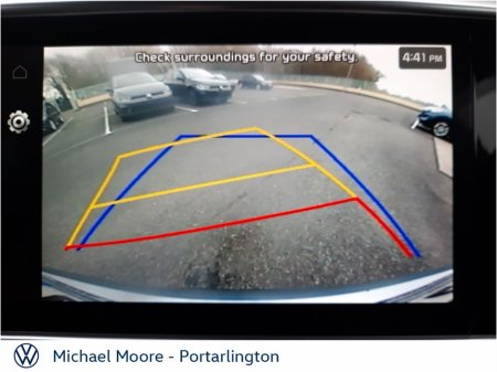 2015 Toyota Yaris - thumbnail 18