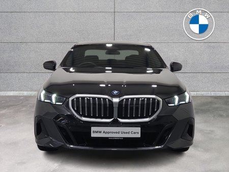 2025 BMW 5 Series - thumbnail 16